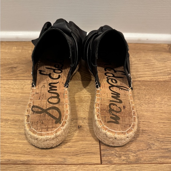 Adorable Sam Edelman slides - Picture 3 of 5